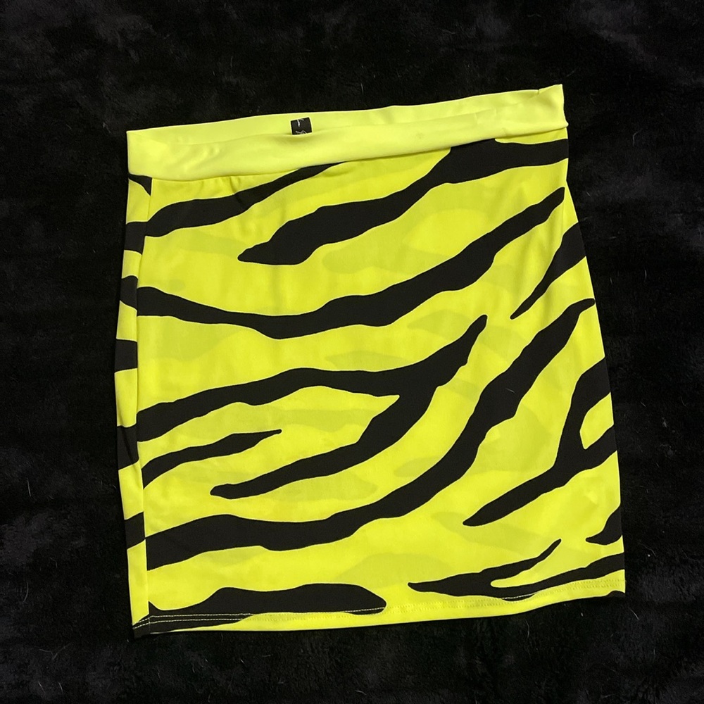 Neon mini skirt